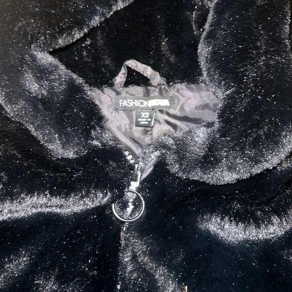 Xs fur jacket - Picture 2 of 3